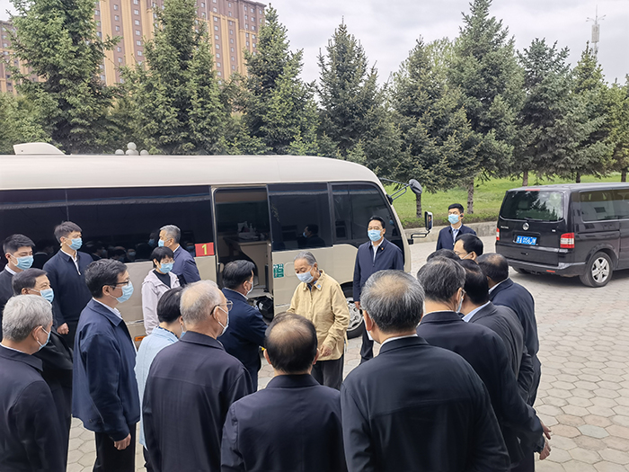 推動中醫(yī)藥事業(yè)發(fā)展振興，全國人大常委會執(zhí)法檢查組蒞臨奇正調(diào)研指導(dǎo)