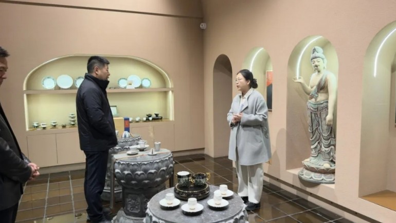 甘肅省酒泉市委常委、敦煌市委書記王彥群調(diào)研指導(dǎo)九色鹿鳴運(yùn)營(yíng)和發(fā)展